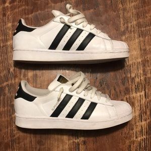 Adidas Superstar original. Used size 7.5